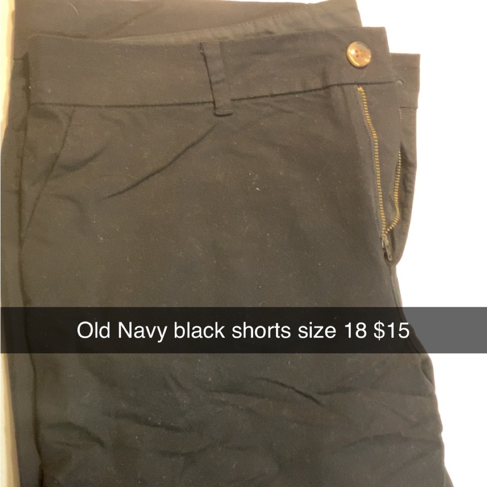 Old Navy black shorts